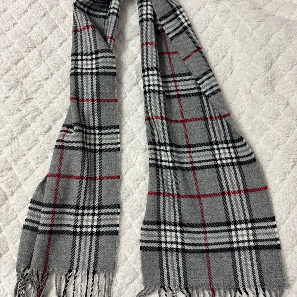 V. FRAAS Black and Red Plaid Scarf